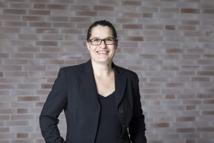 Katrin Spodzieja gestaltet den Gottesdienst musikalisch mit. Foto: Sascha Kreklau Katrin Spodzieja gestaltet den Gottesdienst musikalisch mit. Foto: Sascha Kreklau