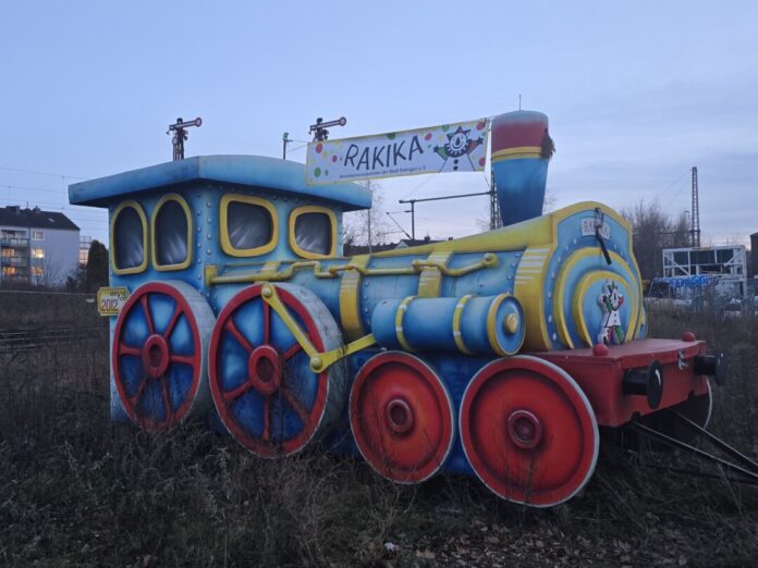Stillgelegte Lok Die stillgelegte Lok des RaKiKa, Bild: Alexander Heinz