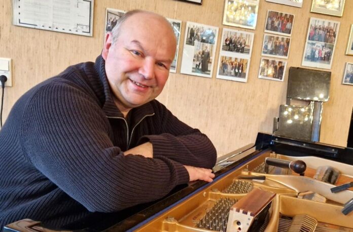 Thomas Gerhold am Flügel