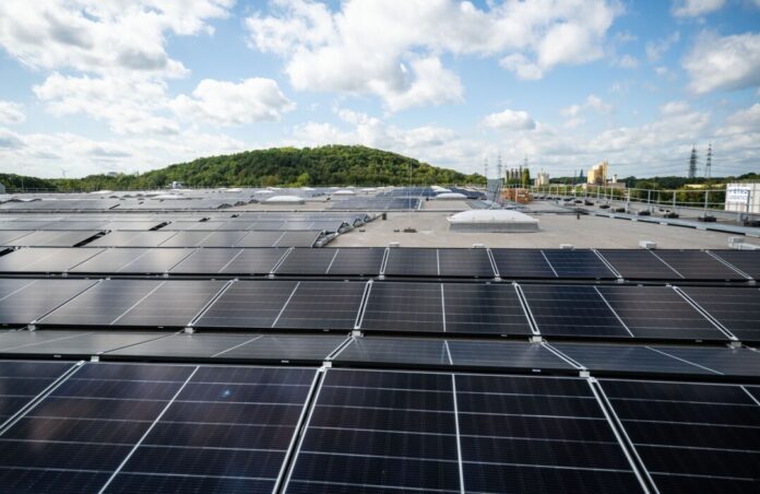 Solar-Boom in Nordrhein-Westfalen schwächt sich ab Der Solarboom hat sich 2025 auch in NRW etwas abgeschwächt: Es wurden weniger Anlagen gebaut als noch im Vorjahr. (Symbolbild)