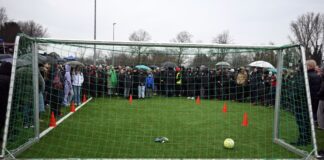 «Sein Lächeln hat über den ganzen Schulhof gestrahlt» In Dormagen nehmen die Menschen Abschied von Yosef.