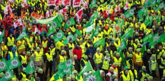 Signale der Kompromissbereitschaft im Länder-Tarifkonflikt Tausende Streikende demonstrieren in Düsseldorf