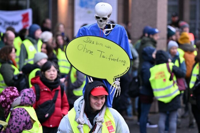 Warnstreik an Uniklinik in Köln An sechs Unikliniken in NRW sind neue Warnstreiks geplant. (Archivbild)