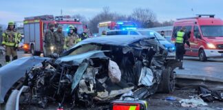 Auto prallt gegen Schallschutzwand – Fahrer schwer verletzt Warum der Autofahrer auf der A2 mit seinem Wagen gegen eine Schallschutzmauer prallte, war noch unklar.
