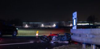 Motorradfahrer wird von Laster überrollt und stirbt Ein Motorradfahrer starb, nachdem er von einem Lkw auf der A 2 überrollt worden war. Der Lastwagen entfernte sich.