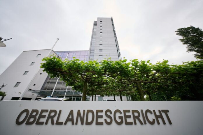 Als Priester ausgegeben - Bewährungsstrafe Das Oberlandesgericht Hamm hat Urteile zu einem Amtsmissbrauch bestätigt. (Archivbild)