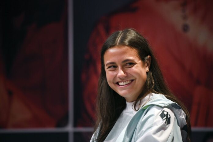 Hockeyspielerin Selin Oruz Selin Oruz wurde mit ihrem Düsseldorfer HC deutsche Hallen-Meisterin.