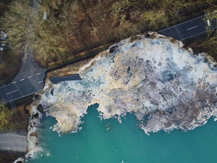 Straßenabbruch in Coesfeld Auf etwa 80 Metern ist die Straße abgesackt.