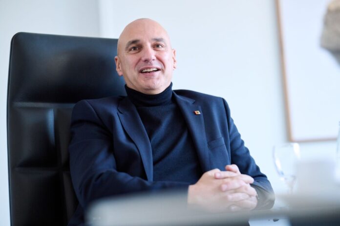 Alexander Kalouti Sicherheit, Wirtschaft und Bildung gehören zu den Schwerpunkten des Rathauschefs.