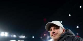 Vertrauen in Kader: Köln-Coach Kwasniok trotzt Ausfällen Lukas Kwasniok muss seinen Kader für das Duell mit Leipzig erneut umbauen. (Archivbild)