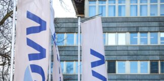 Überhöhte Gehälter an Betriebsräte? DVV-Chefs entlassen Zwei DVV-Vorstände sind wegen Untreue-Vorwürfen mit sofortiger Wirkung entlassen worden