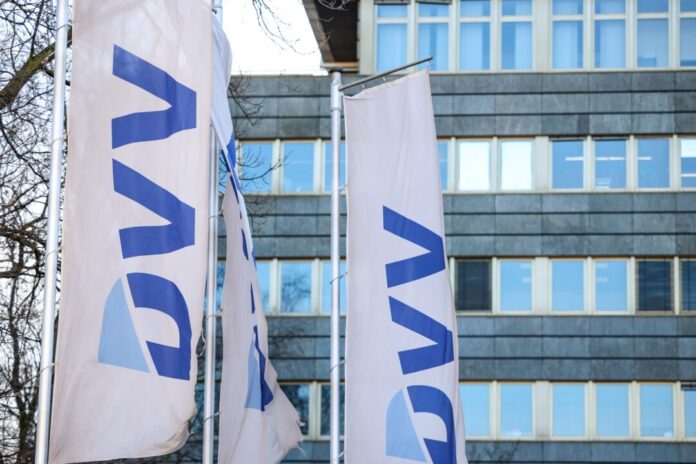 DVV Hauptverwaltung Zwei DVV-Vorstände sind wegen Untreue-Vorwürfen mit sofortiger Wirkung entlassen worden