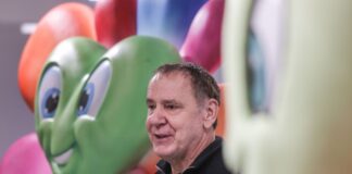 Tilly zu Verfahren in Russland: Machen business as usual «Im Karneval nehmen wir alle Herrscher aufs Korn, auch die demokratisch legitimierten», sagt Künstler Jacuqes Tilly. (Archivbild)