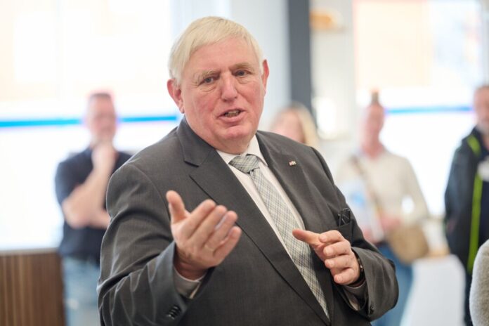 Karl-Josef Laumann Laumann fordert: ein bisschen mehr Fingerspitzengefühl, bitte. (Archivfoto)