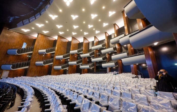 Kölner Oper soll 2026 wiedereröffnen Nach vielen Jahren kostspieliger Sanierung soll die Kölner Oper im September wiedereröffnen. (Archivbild)