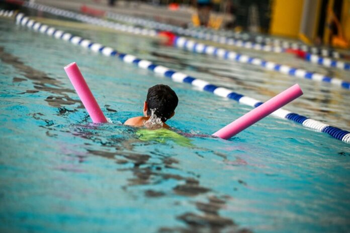 Schwimmkurs Schwimmenlernen - für Kinder mit Handicap gibt es jetzt eigene Abzeichen, die «Seesternchen»
