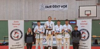 Einigkeit-Judoka bei Sichtungsturnier in Backnang erfolgreich Sam Wiederhöft auf dem Treppchen (2.v.r). Foto: Einigkeit/privat