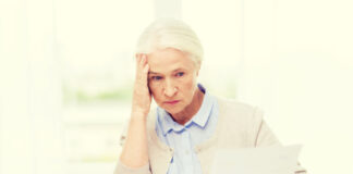 Pflegeleistungen: Vorsicht bei der Abtretung an den Pflegedienst Die Verbraucherzentrale NRW weist auf die Tücken einer Abtretungserklärung hin und mahnt zur Vorsicht. Foto: VZ NRW/adpic