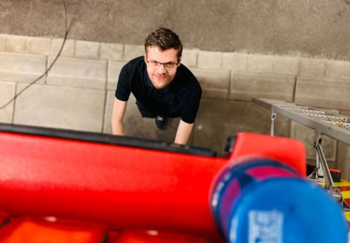 260305_FSJ Feuerwehrschule_Liam Held2 Liam Held absolviert sein Freiwilligenjahr, beginnt danach eine Ausbildung. Foto: Kreis ME