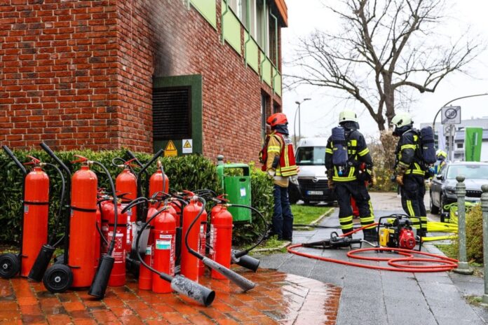 Brand legt Stromversorgung in Iserlohn lahm Ein Brand hat die Stromversorgung in Iserlohn beeinträchtigt.