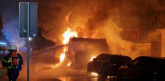 Wohnmobil brennt aus – Brandstiftung vermutet Ein Wohnmobil ist in Unna völlig ausgebrannt. Die Polizei vermutet Brandstiftung.