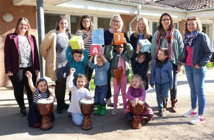 Auszeichnung für Kita Hochdahl-Mitte Die städtische Kita vermittelt nachhaltiges Leben und fairen Handel. Foto: Stadt Erkrath