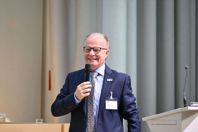 Mitgliederversammlung und Zusammenschluß