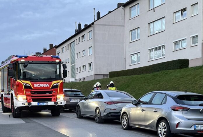 Die Feuerwehr rückte zur Kastanienallee aus. Foto: FW Wülfrath