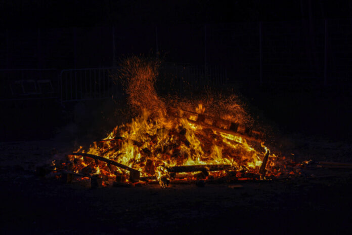 Osterfeuer Ein Osterfeuer im letzten Jahr, Bild: Alexander Heinz