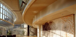 Einblicke: Landtag am Sonntag geöffnet Die Wandelhalle im Landtag in Düsseldorf. Foto: Landtag NRW