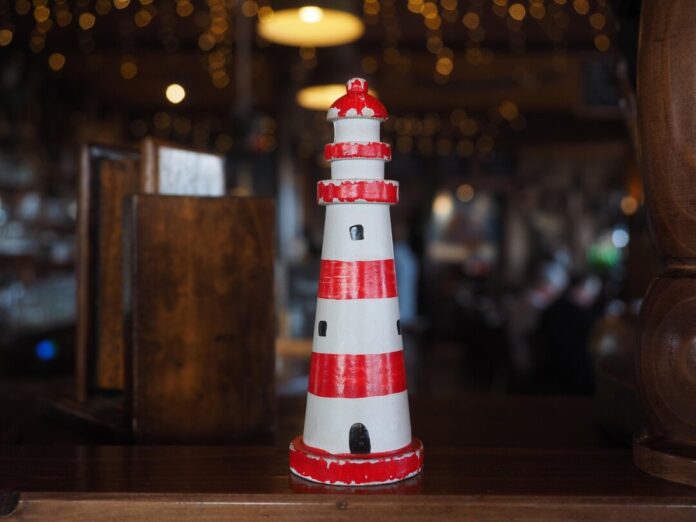 hans-lighthouse-2851102_1280