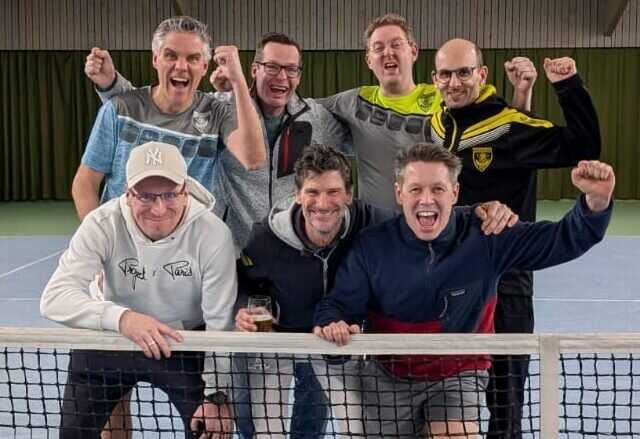 Jens Herrmann, Sven Seppmann, Stefan Ruppert-Dombach, Stephan Gobbo; (vorne) von links: Markus Graß, Marc Walbrecht und Christian Zurek. Foto: privat/PSV