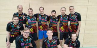 Volleyball: TuS 08 Lintorf bleibt auf Meisterkurs Das Team aus Lintorf. Foto: TuS 08 Lintorf