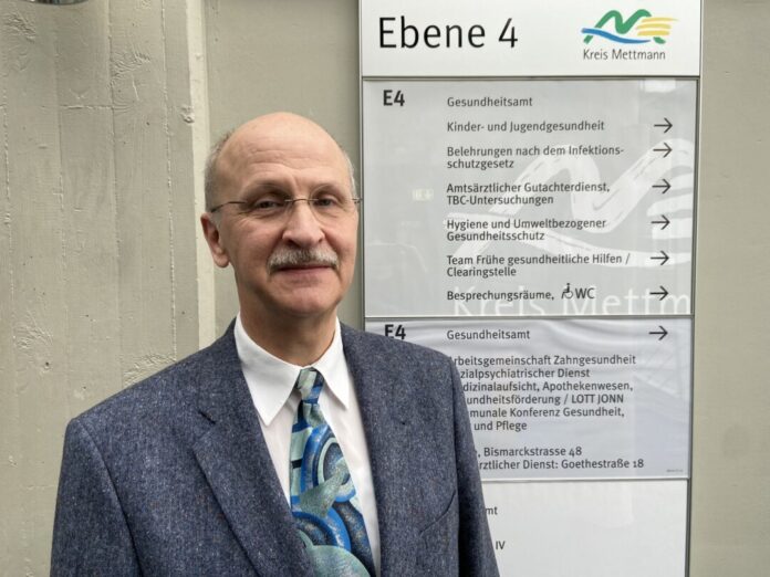 20260427_DrRudolfLange Rudolf Lange – hier ein Bild aus dem Jahr 2020 - hat lange Jahre das Kreisgesundheitsamt geleitet. Foto: Kreis Mettmann