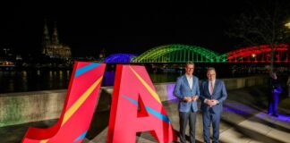 Schub für Olympia: Wie es nach dem Ja aus NRW weitergeht Ministerpräsident Hendrik Wüst (l) und Kölns Oberbürgermeister Torsten Burmester freuen sich über das Ja beim Olympia-Entscheid.