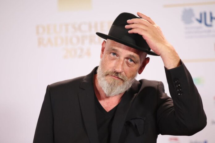 Torsten Sträter Torsten Sträter nennt Grund für abesagte Auftritte: Er hat eine Tumorerkrankung. (Archivbild)