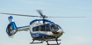 Polizeihubschrauber bei Verfolgungsjagd eingesetzt (Archivbild)
