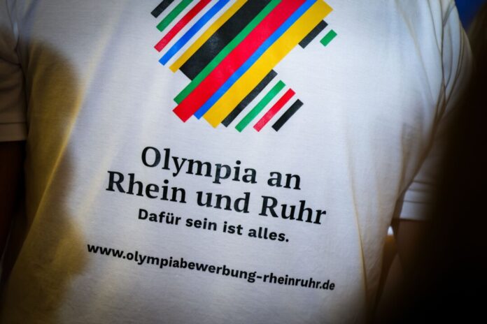 Bewerbung der Region Rhein-Ruhr um die Olympischen Spiele 16 von 17 Städten in NRW stimmten für eine Olympia-Bewerbung von Rhein und Ruhr.