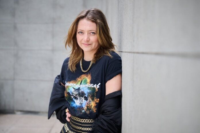 Schauspielerin Hanna Plaß Schauspielerin Hanna Plaß spielt in einer neuen ZDF-Krimireihe die Kommissarin Paula Schäfer.