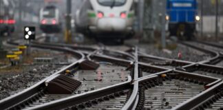 Eine Weiche wurde beschädigt. (Symbolbild)