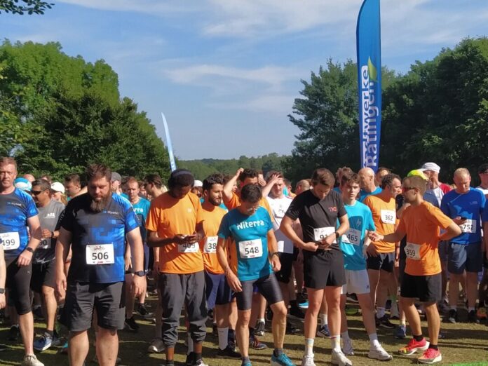 Firmenlauf Ratingen-Start-3 Am Firmenlauf nehme viele Aktive teil. Foto: Firmenlauf Ratingen/ Oliver Kubanek