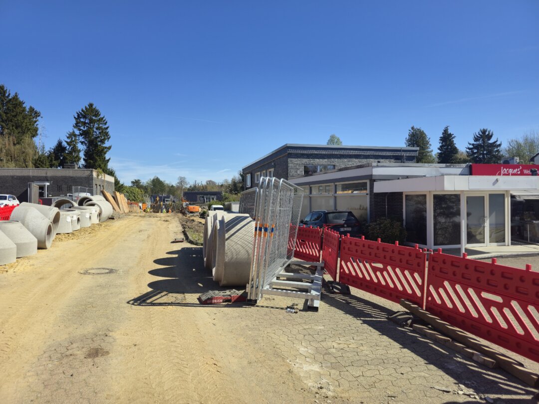 Bauarbeiten auf dem ehemaligen Post Gelände in Hösel, Bild: Alexander Heinz