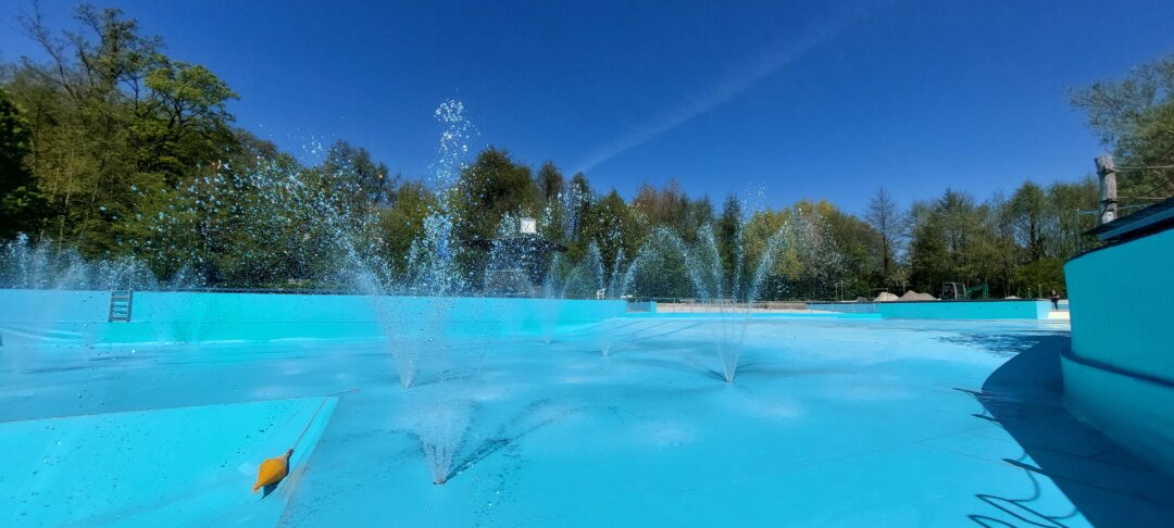 Über Düsen wird das Wasser in das Becken eingelassen Foto: Kreisstadt Mettmann