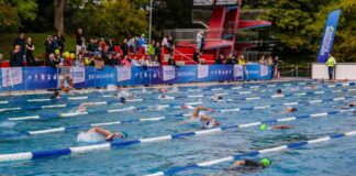 Schwimmen ist eine der Disziplinen des Triathlons. Foto: Stadtwerke Ratingen Triathlon/ Ingo Kutsche.