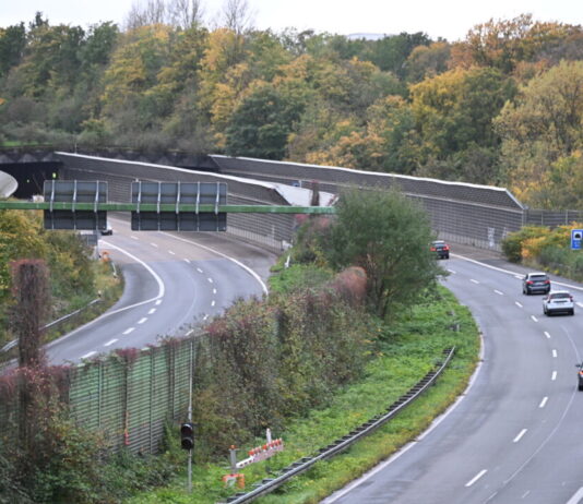 Velbert: A44-Tunnel Birth für zwei Monate gesperrt in Fahrtrichtung Essen