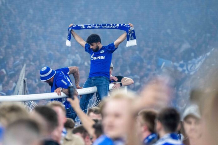 Schalker Aufstieg 2022 Solche Szenen soll es bei einem Schalker Aufstieg diesmal nicht geben. (Archivbild)