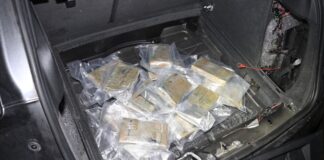 Kokain im Millionenwert – Drei Festnahmen im Ruhrgebiet In einem Wagen wurden die rund 17 Kilogramm Kokain gefunden.