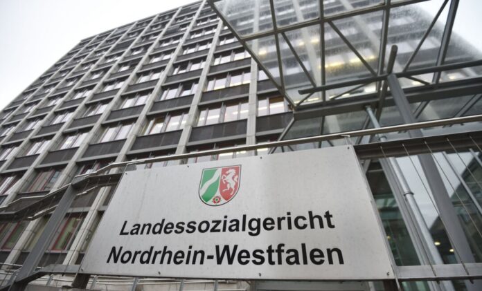 Das Landessozialgericht NRW in Essen Lange KI-Schriftsätze bringen NRW-Sozialrichter an die Grenzen, berichtet das Landessozialgericht in Essen.