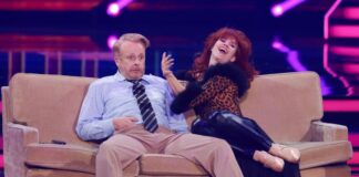 Sänger Ross Antony schlüpfte für seinen Tanz in die Rolle von Al Bundy.