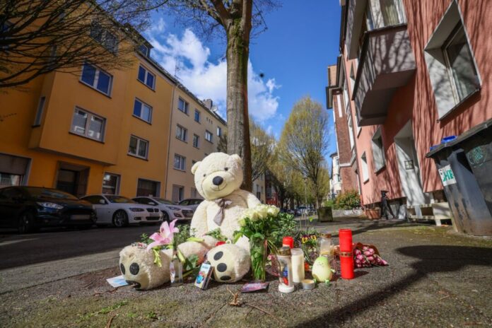 Nach Messerangriff auf eine Frau und zwei Kinder Das Motiv ist weiter offen. (Archivbild)